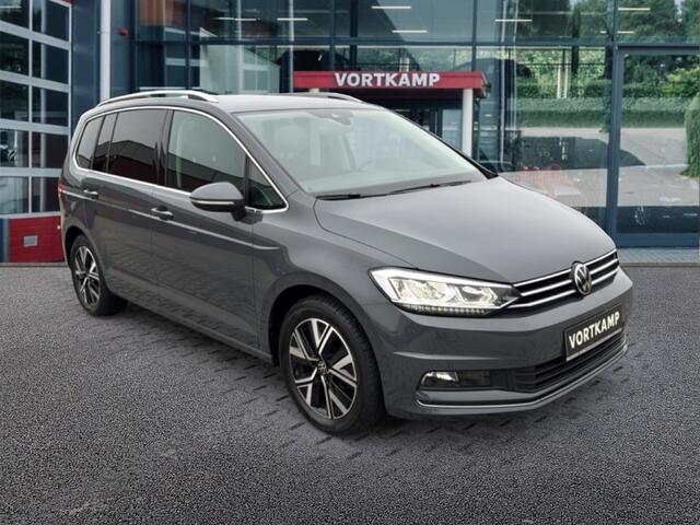 Volkswagen TOURAN 1.5 TSI DSG HIGHLINE TREKHAAK/ACC/LED/STOELVERW/CAMERA