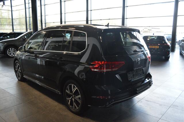 Volkswagen TOURAN 1.5 TSI R-LINE 7p navi camera pano trekhaak 18 inch !!