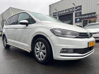 volkswagen-touran-2.0-tdi-scr-autom