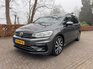 volkswagen-touran-1.4-tsi-highline-