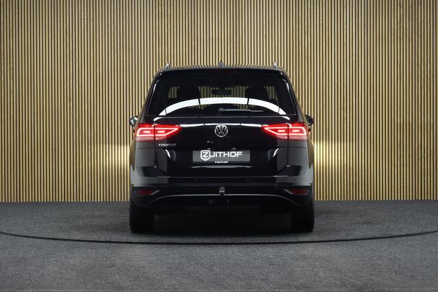 Volkswagen TOURAN 1.5 TSI Comfortline 7p 150PK DSG7 | Adaptive-cruise | Afneembare Trekhaak | Apple Carplay & Android Auto | Clima | Maps Navigatie | Parkeerhulp | Stoelverwarming | Ledpakket | LM Velgen