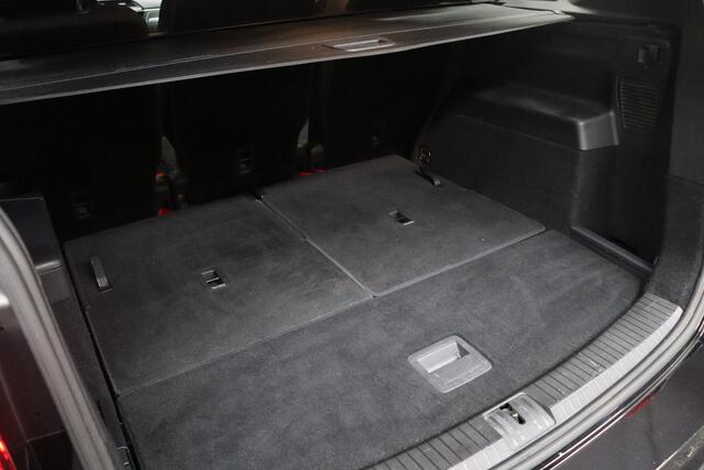 Volkswagen TOURAN 1.5 TSI Comfortline 7p 150PK DSG7 | Adaptive-cruise | Afneembare Trekhaak | Apple Carplay & Android Auto | Clima | Maps Navigatie | Parkeerhulp | Stoelverwarming | Ledpakket | LM Velgen