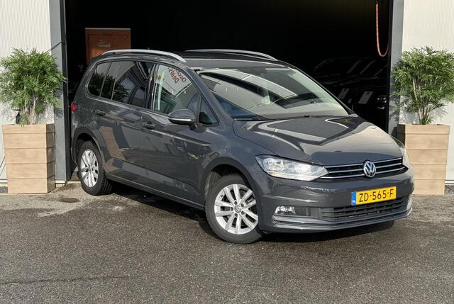 Volkswagen TOURAN 1.5 TSI Comfortline Business 7p / NAP / CAMERA / NAVI / GARANTIE