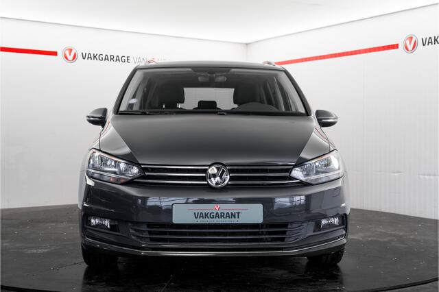 Volkswagen TOURAN 1.4 TSI Highline Business 7p