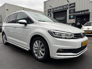 volkswagen-touran-1.5-tsi-highline-