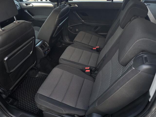 Volkswagen TOURAN 1.5 TSI Highline Business R 7p |7-persoons|CARPLAY|NAVI|