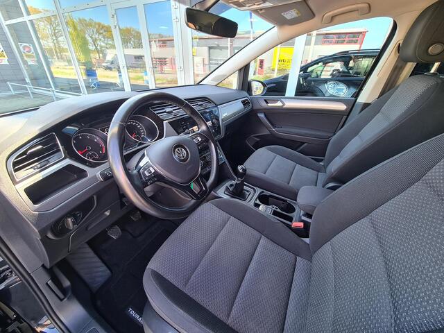 Volkswagen TOURAN 1.4 TSI Comfortline 7p | ACC | PDC voor en achter | Nieuwe 4-seizoenenbanden | Apple Carplay | Android Auto