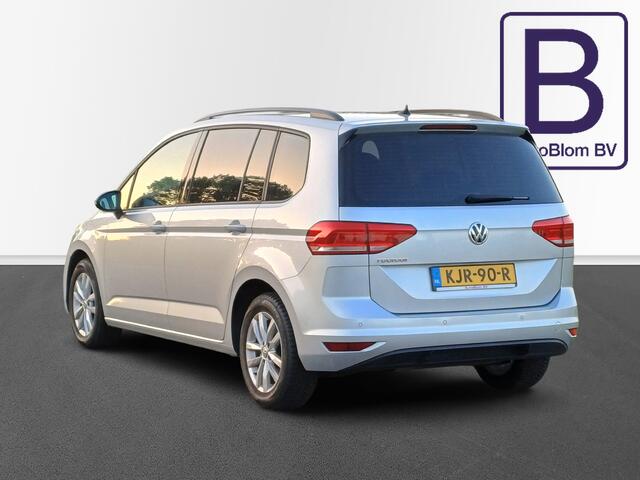 Volkswagen TOURAN 1.5 TSI Highline 7- Pers. /Clima/Cruise/Parkh.v+a/Navi/16"/