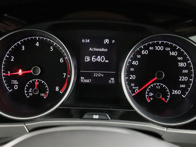 Volkswagen TOURAN 1.5 TSI Highline Business R 7p | Trekhaak | Camera | ACC | Carplay!