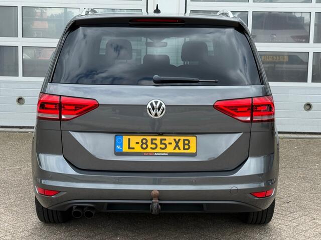 Volkswagen TOURAN 1.8 TSI 180PK Highline 7-Pers Aut. Navi Camera Pano Trekhaak