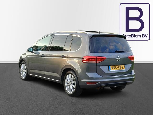 Volkswagen TOURAN 1.8 TSI Highline /Pano/Led/Clima/Camera/Carplay/Navi/Park. ass./17"/