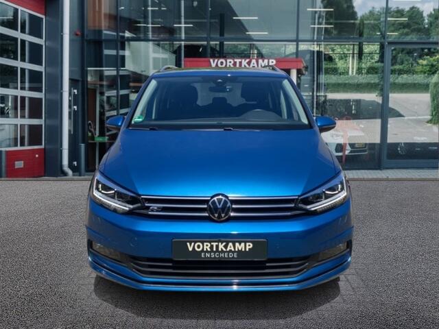 Volkswagen TOURAN 1.5 TSI DSG HIGHLINE TREKHAAK/CAMERA/ACC/CLIMA/STOELVERW