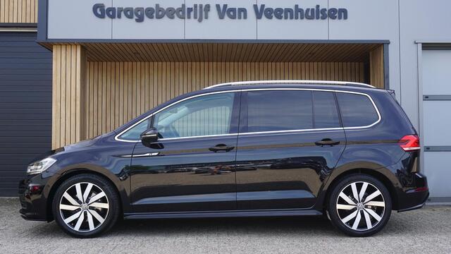 Volkswagen TOURAN 1.5 TSI 150pk R-Line & Highline 7-Zits Pano.Dak 18inch LM LED Adaptive Cruise Control A-Camera *Zeer Nette Touran*