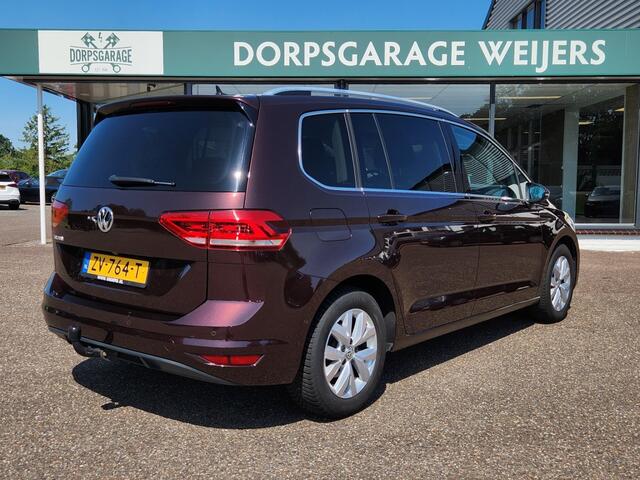 Volkswagen TOURAN 1.5 TSI Highline, 1e eigenaar, dealeronderhouden, Trekhaak, Navi, Camera, Android/Apple