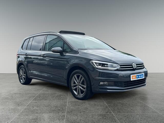 Volkswagen TOURAN 1.5 150pk TSI Highline 7p Rijstrookwisselassistent 'Side Assist' | Panoramaschuif-kanteldak | 'Easy Open & Close' Pakket
