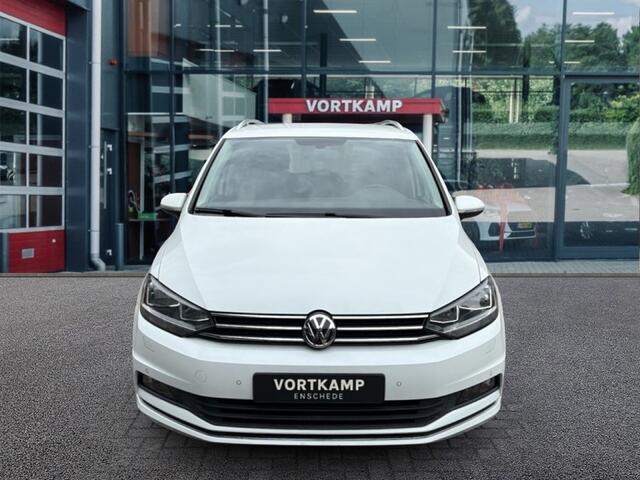 Volkswagen TOURAN 1.2 TSI HIGHLINE 7PERS. ELEK-KLEP/PDC/ACC/STOELVERW/CARPLAY/NAVI