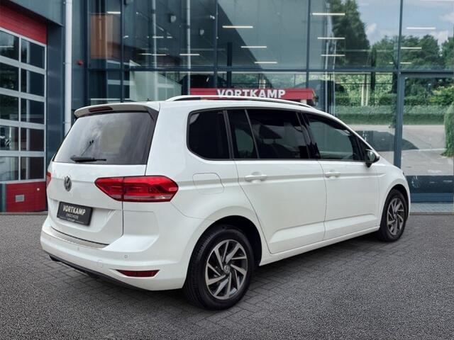 Volkswagen TOURAN 1.2 TSI HIGHLINE 7PERS. ELEK-KLEP/PDC/ACC/STOELVERW/CARPLAY/NAVI