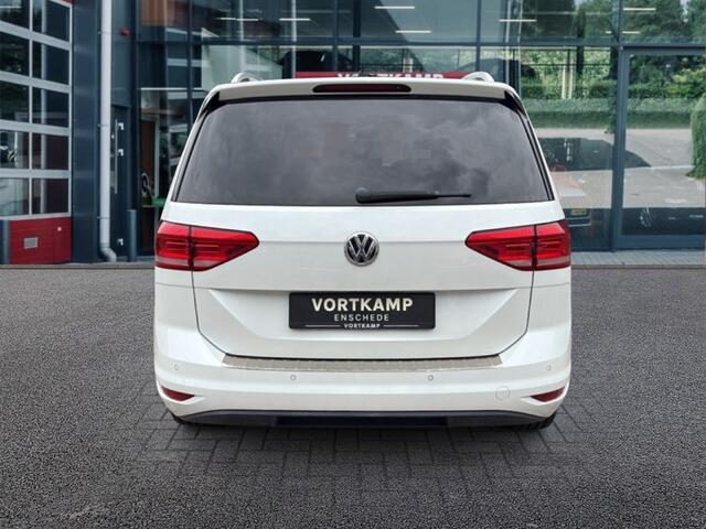 Volkswagen TOURAN 1.2 TSI HIGHLINE 7PERS. ELEK-KLEP/PDC/ACC/STOELVERW/CARPLAY/NAVI