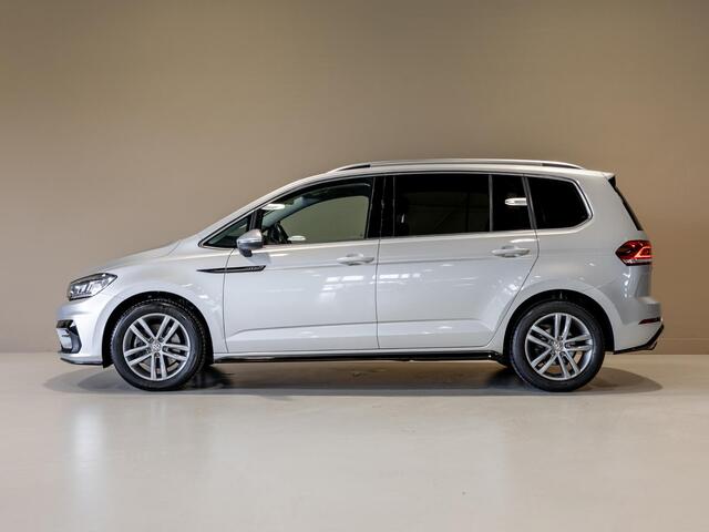 Volkswagen TOURAN 1.4 TSI Highline Edition R 7p 150pk / Achteruitrijcamera / Stoelverwarming / Adaptieve cruise control / Navigatie / Apple carplay /