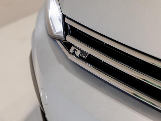 Volkswagen TOURAN 1.4 TSI Highline Edition R 7p 150pk / Achteruitrijcamera / Stoelverwarming / Adaptieve cruise control / Navigatie / Apple carplay /