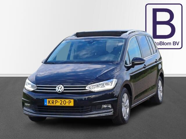 Volkswagen TOURAN 1.5 TSI Highline / Trekhaak / Panodak / Carplay