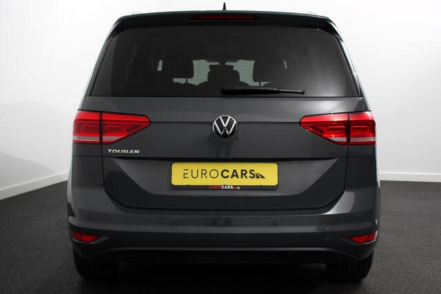 Volkswagen TOURAN 1.5 TSI DSG Highline 7p Navigatie Apple Carplay/Android Auto Parkeersensoren Adaptieve Cruise Control Stoel-en stuurverwarming Elektrische achterklep Getinte ramen Climatronic