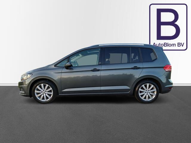 Volkswagen TOURAN 1.4 TSI Sound 7p / Trekhaak / Panodak / Carplay