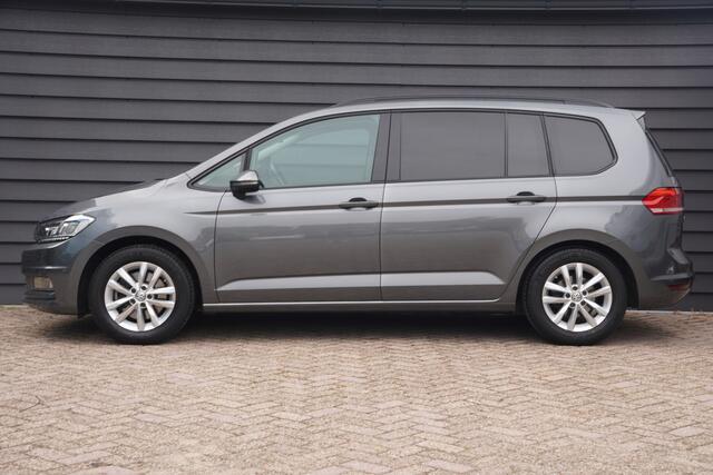 Volkswagen TOURAN 1.5 TSI Highline - 7 PERS - TREKHAAK - ADAPT. CRUISE - AUTOMAAT -