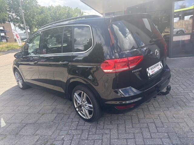 Volkswagen TOURAN 1.5 TSI Comfortline Business 7p | Navi | Trekhaak | Cruise | 118.802 km Dealeronderhouden