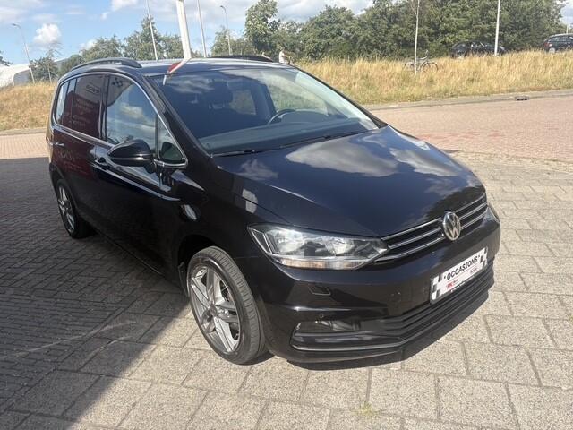 Volkswagen TOURAN 1.5 TSI Comfortline Business 7p | Navi | Trekhaak | Cruise | 118.802 km Dealeronderhouden