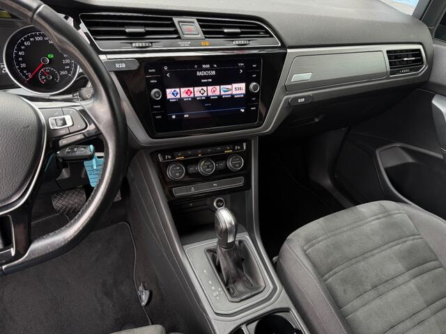 Volkswagen TOURAN 1.5 TSI Comfortline Business 7p - Alcantara Massage Navi Cruise Stoelverw.