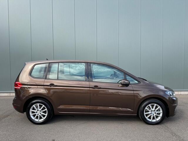 Volkswagen TOURAN 1.6 TDI SCR Comf Bns TREKHAAK | CRUISE CONTROL !