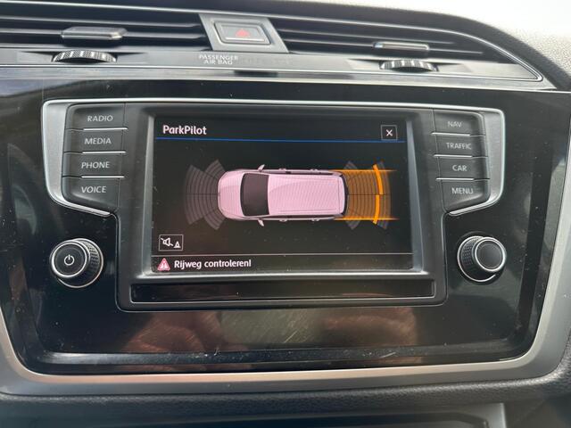 Volkswagen TOURAN 1.6 TDI SCR Comf Bns TREKHAAK | CRUISE CONTROL !