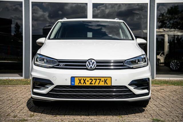 Volkswagen TOURAN 1.5 TSi 150 pk Highline Business R-line 7p | Keyless | Full LED | Camera | Stoelverwarming