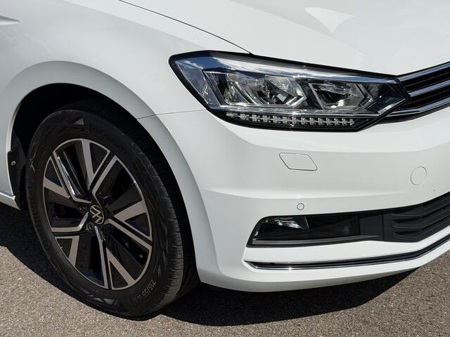 Volkswagen TOURAN 1.5 TSI 150pk Highline | Trekhaak | Led | Carplay | 17 Inch | Rijklaar incl. garantie