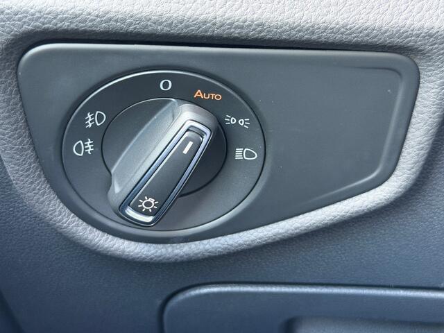 Volkswagen TOURAN 1.5 TSI 150pk Highline | Trekhaak | Led | Carplay | 17 Inch | Rijklaar incl. garantie