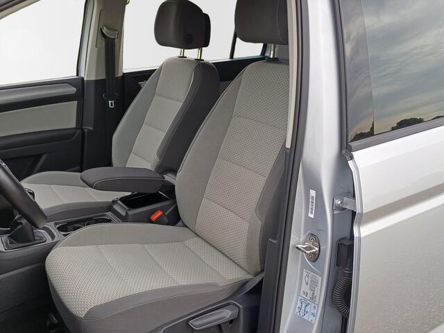 Volkswagen TOURAN 1.5 TSI Comfortline 7-Pers. /Clima/Cruise/Carplay/Navi/16"/