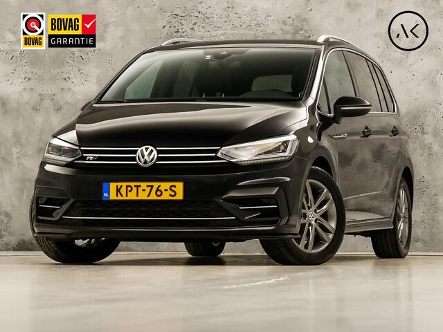 Volkswagen TOURAN 1.5 TSI R-Line Sport 7 Persoons 150Pk Automaat (2X R-LINE, PANORAMADAK, LEDER, APPLE CARPLAY, KEYLESS, SPORTSTOELEN, STOELVERWARMING, GETINT GLAS, NIEUWSTAAT)