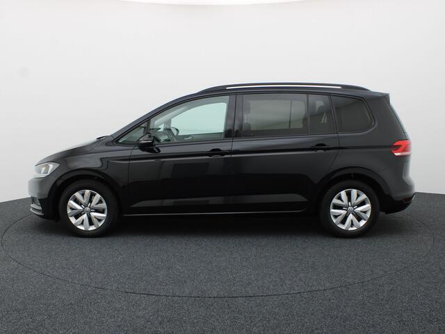 Volkswagen TOURAN 1.2 TSI Comfortline | Trekhaak | Camera | PDC V&A | Navi | Prijs Rijklaar!!