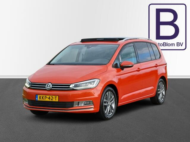 Volkswagen TOURAN 1.4 TSI Highline SOUND /schitterende kleur!/Pano/Camera/Cruise/Navi/17"/