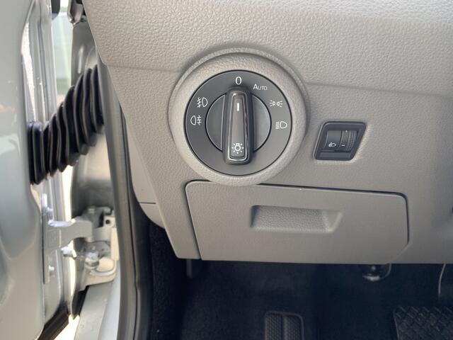 Volkswagen TRANSPORTER Caravelle 2.0 TDI 150 pk DSG L2H1 Comfortline DC | dubbele cabine | Automaat | Camera | Prijs excl BTW/BPM grijs kenteken