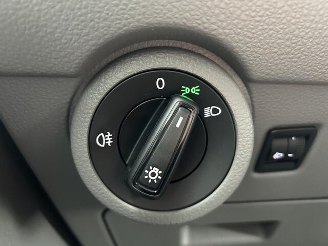 Volkswagen TRANSPORTER 2.0 TDI L2 EU6 81 kW / 110 pk | Bluetooth | Airco | deuren | 3 zits