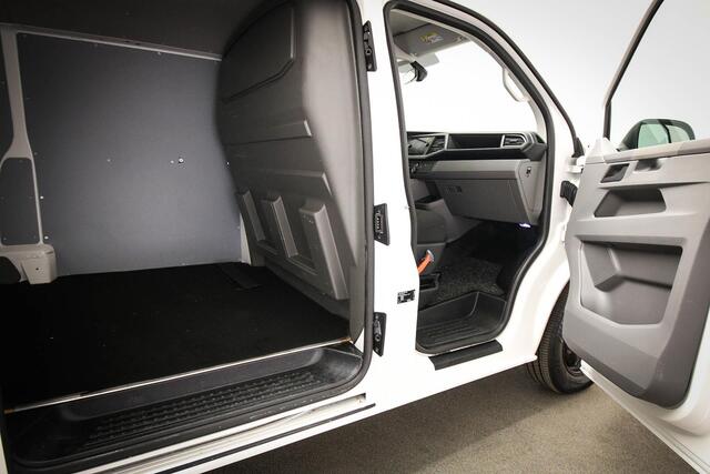 Volkswagen TRANSPORTER 2.0 TDI L2H1 28 Comfortline EURO 6 | NAVI PACK | AIRCO | CRUISE | DAB | APPLE | PDC | TREKHAAK