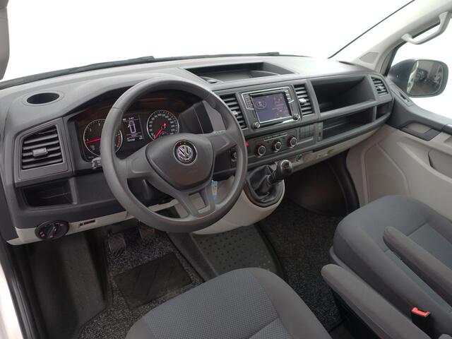 Volkswagen TRANSPORTER 2.0 TDI L2 Highline- Dubbele Cabine, 4/5 Pers, Carplay, Park Assist, Navi, Cruise, Trekhaak