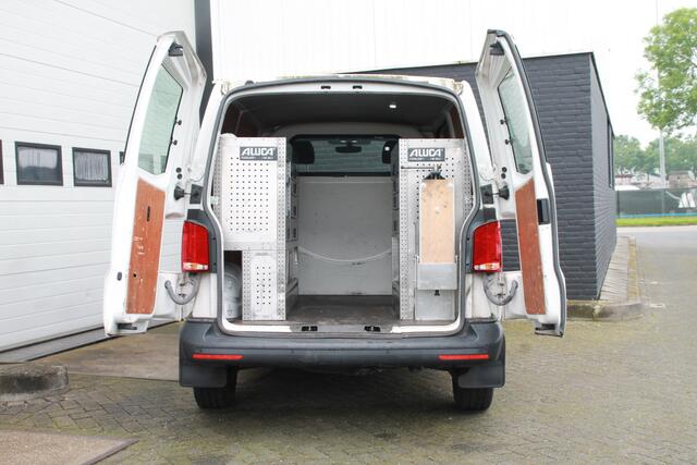 Volkswagen TRANSPORTER 2.0 TDI 150PK EURO 6 - Airco - Navi - Cruise - ¤ 18.950,- Excl.