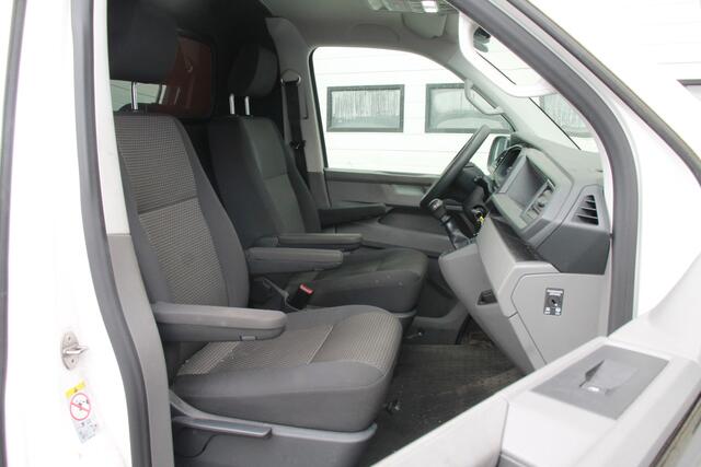 Volkswagen TRANSPORTER 2.0 TDI 150PK EURO 6 - Airco - Navi - Cruise - ¤ 18.950,- Excl.
