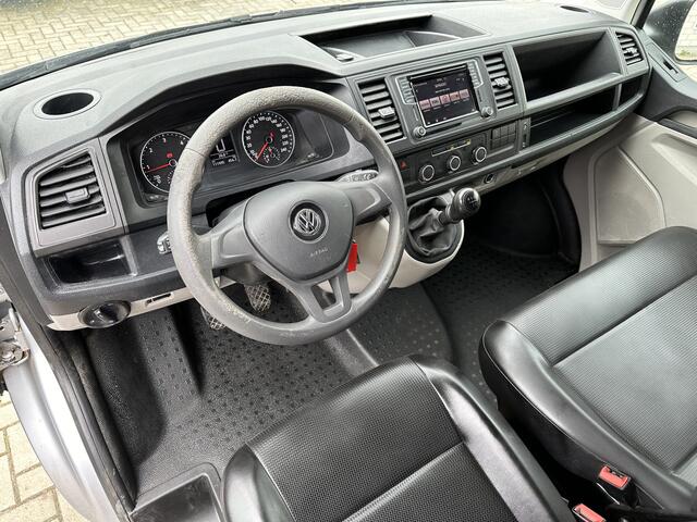 Volkswagen TRANSPORTER 2.0 TDI 150PK EURO6 L1H1 Trekhaak/cruise control/app Connect