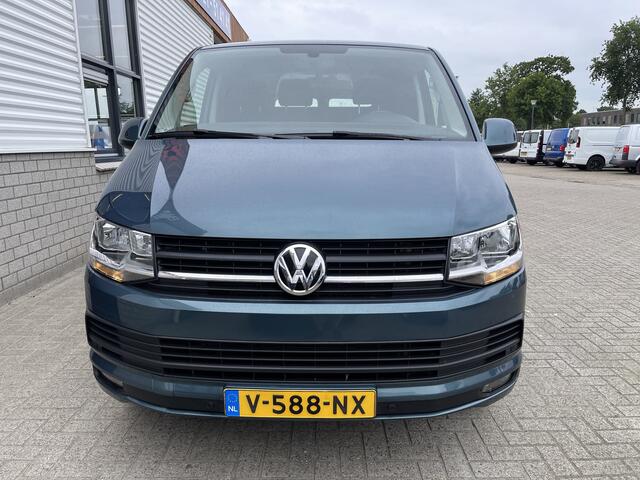 Volkswagen TRANSPORTER 2.0 TDI 150pk DSG automaat L2H1 Highline / vaste prijs rijklaar ¤ 22.950 ex btw / lease vanaf ¤ 410 / airco / cruise / navi / camera / trekhaak 2500 kg / pdc voor en achter !