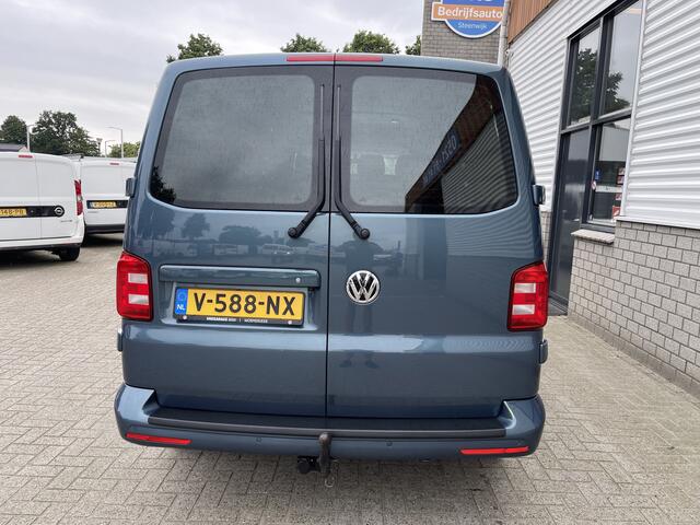 Volkswagen TRANSPORTER 2.0 TDI 150pk DSG automaat L2H1 Highline / vaste prijs rijklaar ¤ 22.950 ex btw / lease vanaf ¤ 410 / airco / cruise / navi / camera / trekhaak 2500 kg / pdc voor en achter !