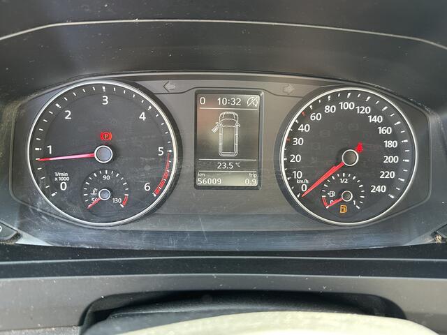 Volkswagen TRANSPORTER 2.0 TDI 102PK EURO6 L2H1 Trekhaak/cruise control/app connect